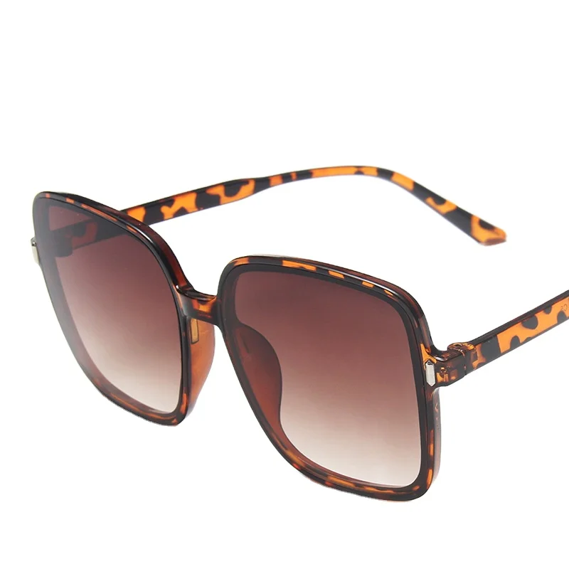 Super Eyewear 2021 Fashion Brand Designer Sun glasses Big Square Oversized Shades Sunglasses, 9 colors available
Super Eyewear 2021 Fashion Brand Designer Sun glasses Big Square Oversized Shades Sunglasses, 9 colors available