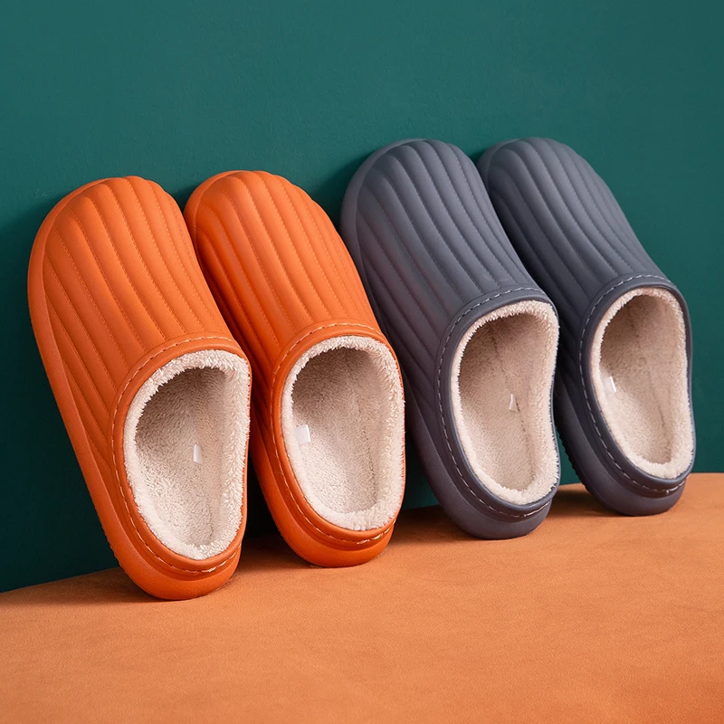 Lightweight, warm and waterproof home cotton slippers in winter Comfortable indoor detachable slippers for men and women
Lightweight, warm and waterproof home cotton slippers in winter Comfortable indoor detachable slippers for men and women