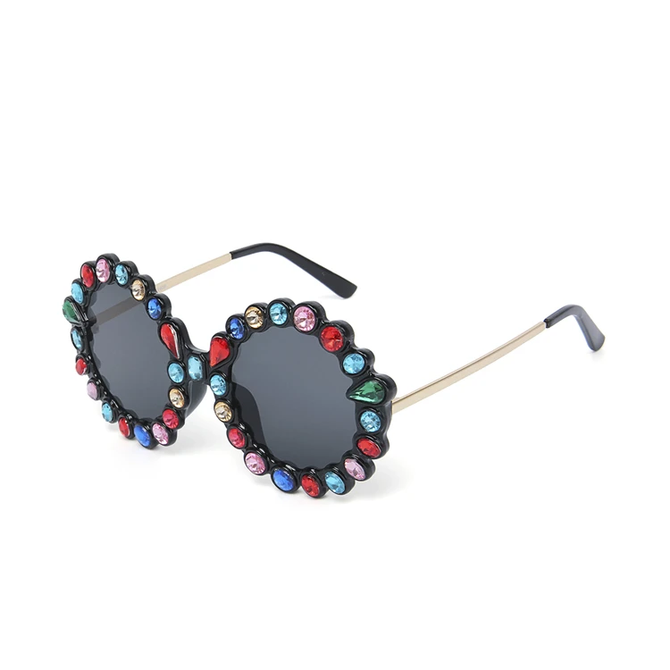 Kenbo Eyewear 2020 Trendy Newest Diamond Bling Rhinestone Round Sunglasses Woman Sun Glass Luxury
Kenbo Eyewear 2020 Trendy Newest Diamond Bling Rhinestone Round Sunglasses Woman Sun Glass Luxury