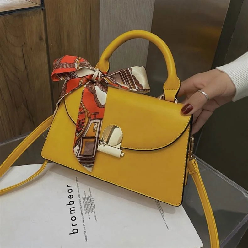 2021 popular handbag with scarf hawaiian bags handbags authentic leather crossbody bag women handbags
2021 popular handbag with scarf hawaiian bags handbags authentic leather crossbody bag women handbags