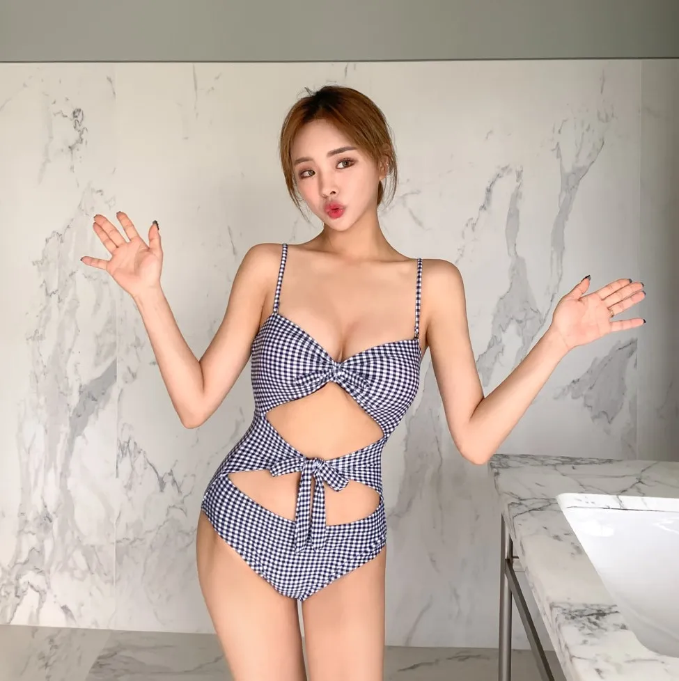 YZ-0863 Grid Sexy Bowknot Spa Swimsuit Bikini One Piece High Waist Sexy Swimsuit
YZ-0863 Grid Sexy Bowknot Spa Swimsuit Bikini One Piece High Waist Sexy Swimsuit