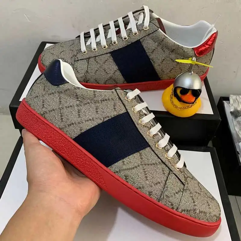 Wholesale RED BOTTOM retro style green red green stripe men's brand designer sneaker bee embroidered luxury designer shoes
Wholesale RED BOTTOM retro style green red green stripe men's brand designer sneaker bee embroidered luxury designer shoes