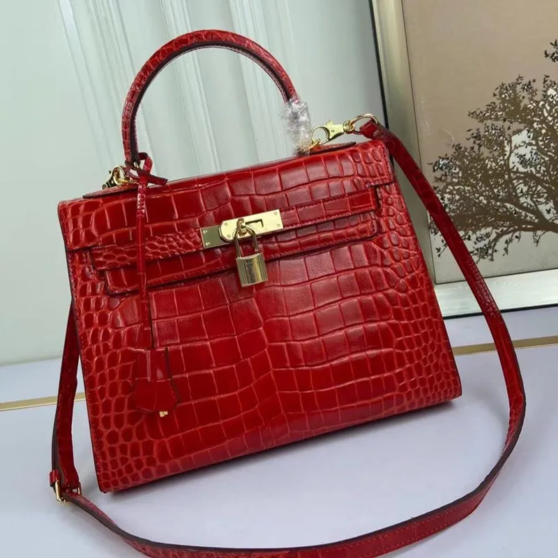 2021 High Quality Genuine Leather Luxury Designer Brand Bag Shoulder Tote Ladies Handbag
2021 High Quality Genuine Leather Luxury Designer Brand Bag Shoulder Tote Ladies Handbag