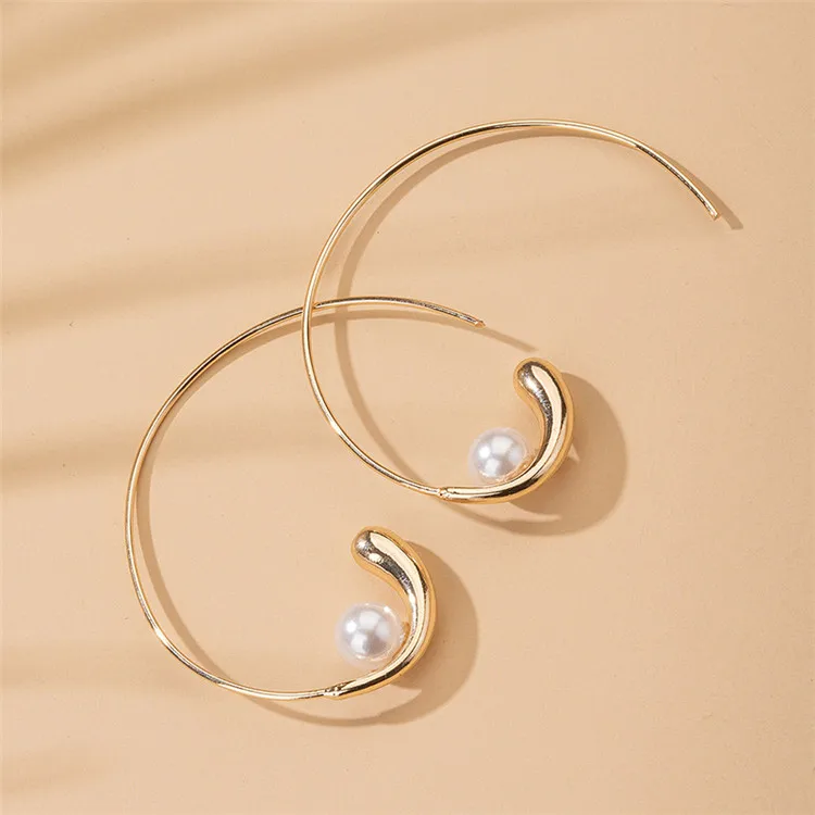 Net Red Pearl Personalized Design Earrings Female Earrings European And American Dongdaemun Earrings
Net Red Pearl Personalized Design Earrings Female Earrings European And American Dongdaemun Earrings