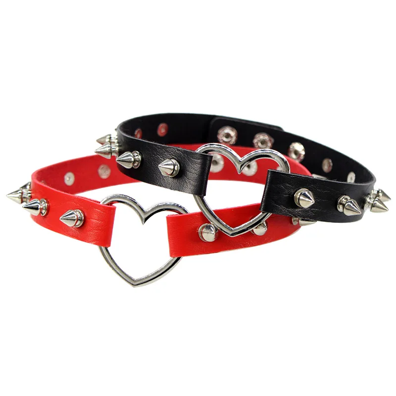 Harajuku punk nail rivet leather choker hollowed-out heart collar necklace female hiphop choker necklace (KNK5205), Same as the picture
Harajuku punk nail rivet leather choker hollowed-out heart collar necklace female hiphop choker necklace (KNK5205), Same as the picture