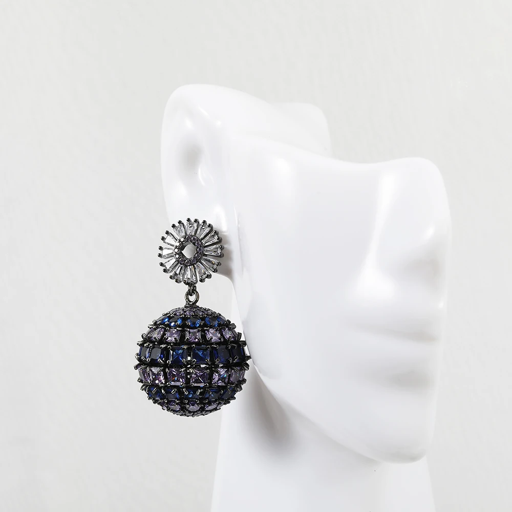 2021 Trend Jewelry Black Gun Plated Brass Zircon Exaggerated Large Big Statement Stud Post Earrings For Women
2021 Trend Jewelry Black Gun Plated Brass Zircon Exaggerated Large Big Statement Stud Post Earrings For Women