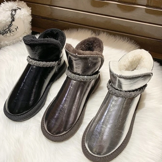 Women's boots Warm thick-soled Plush shoes Flat Slip On Fashion Platform winter women casual shoes snow boots, Black, silver, brown
Women's boots Warm thick-soled Plush shoes Flat Slip On Fashion Platform winter women casual shoes snow boots, Black, silver, brown