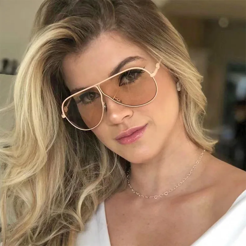 Women 2021 Sun Glasses Luxury Wholsale Womens Trendy High End Wholesale Ladies Fashion Channel Sunglasses, Picture shows
Women 2021 Sun Glasses Luxury Wholsale Womens Trendy High End Wholesale Ladies Fashion Channel Sunglasses, Picture shows