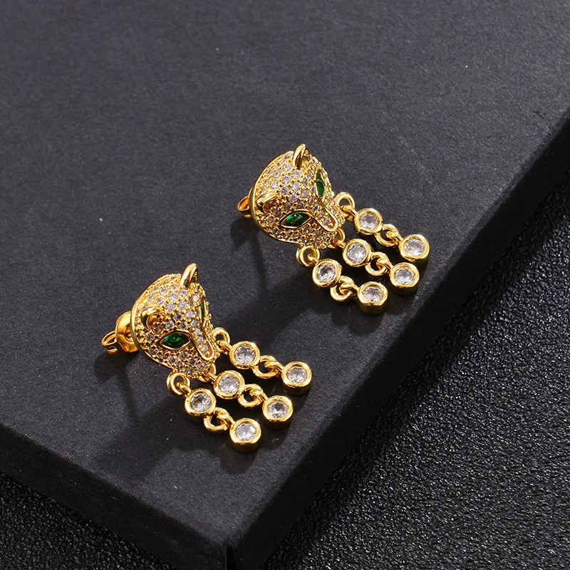 Luxury 18K Gold Plating Full Diamond Leopard Head Earrings Clear Crystal Rhinestone Leopard Tassel Earrings
Luxury 18K Gold Plating Full Diamond Leopard Head Earrings Clear Crystal Rhinestone Leopard Tassel Earrings