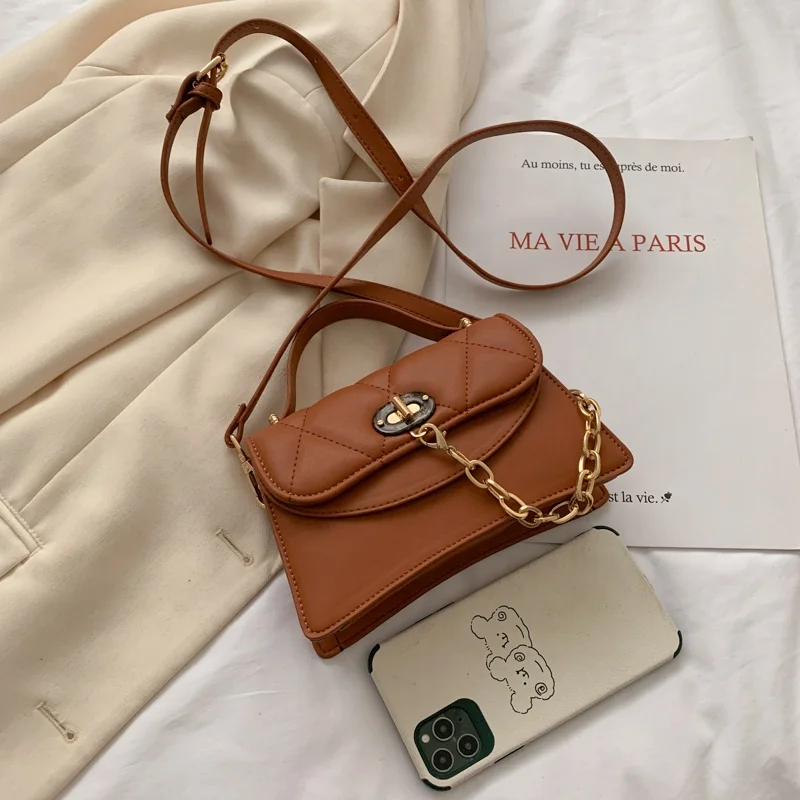 Red Color Korean Leather Cross Sling Woman Shoulder Bag Brand Handbags For Woman 2021, Customizable 
Red Color Korean Leather Cross Sling Woman Shoulder Bag Brand Handbags For Woman 2021, Customizable
