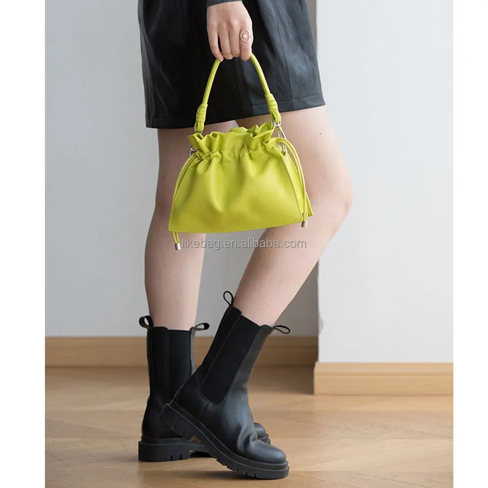 LIKEBAG new lady messenger bag ins shoulder bag soft PU leather ladies cloud mini tote hand bags
LIKEBAG new lady messenger bag ins shoulder bag soft PU leather ladies cloud mini tote hand bags