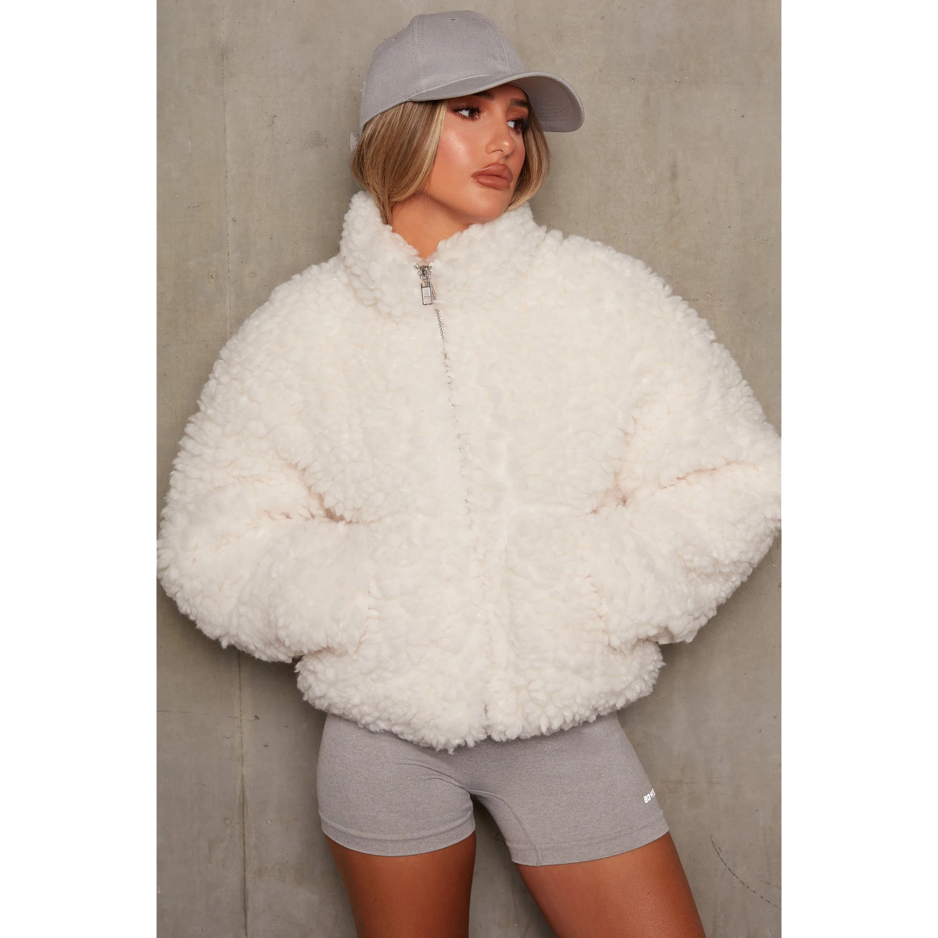 Hot Sale White Fur Collar Women Winter Coat Warm Women Hooded Coat Wool coat 
Hot Sale White Fur Collar Women Winter Coat Warm Women Hooded Coat Wool coat
