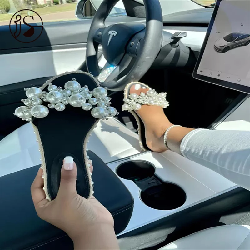 2021 Fashion pearl slippers hot sales new casual ladies slippers and sandals flat comfort women sandals, Customized color
2021 Fashion pearl slippers hot sales new casual ladies slippers and sandals flat comfort women sandals, Customized color