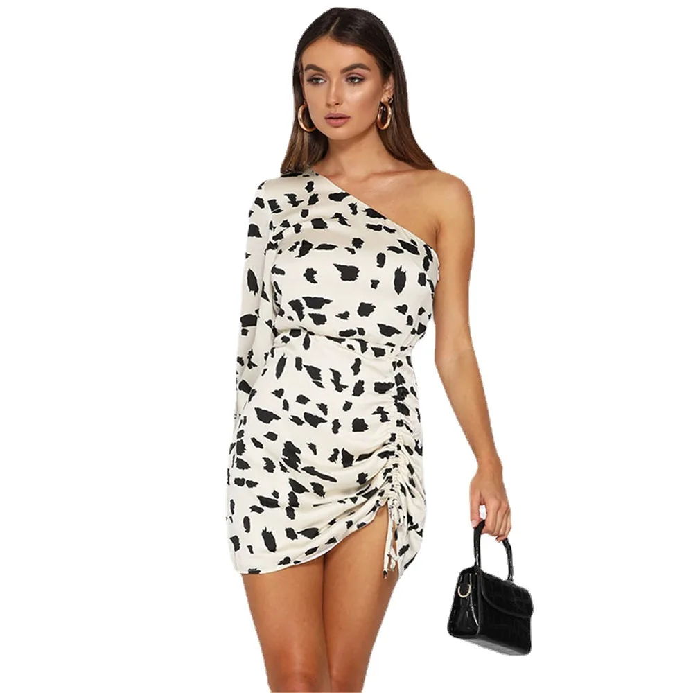 Fashion leopard print asymmetric diagonal skirt, drawstring adjustable dress for women
Fashion leopard print asymmetric diagonal skirt, drawstring adjustable dress for women