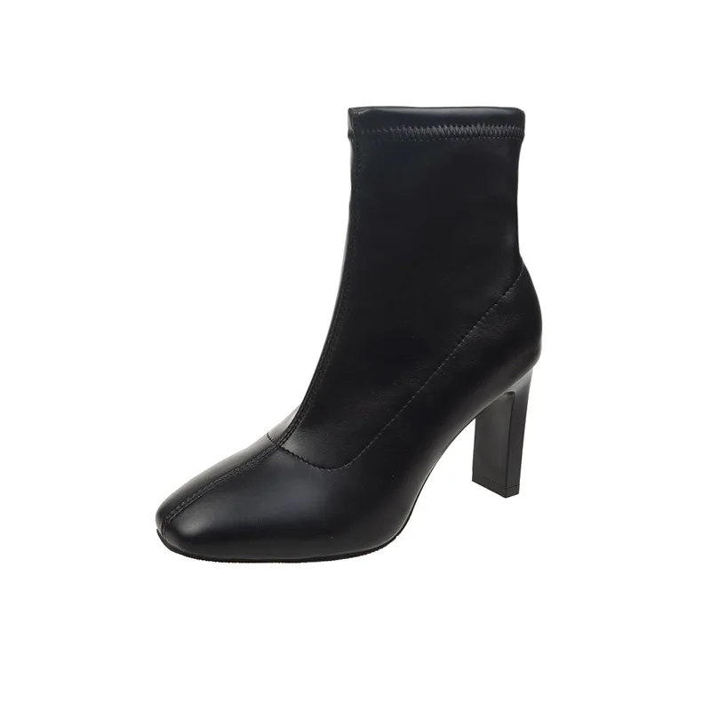 2021 Amazon Wholesale Women's Fashion Boots Square Toe Mid-tube Thick Heel Solid Color Women's Ankle Boots
2021 Amazon Wholesale Women's Fashion Boots Square Toe Mid-tube Thick Heel Solid Color Women's Ankle Boots