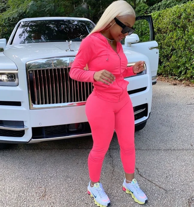Spring 2022 Women Clothing Soild Hoodie 2 Piece Set zipper set Two Piece Jogging Suit Sport Hooded Tracksuits
Spring 2022 Women Clothing Soild Hoodie 2 Piece Set zipper set Two Piece Jogging Suit Sport Hooded Tracksuits