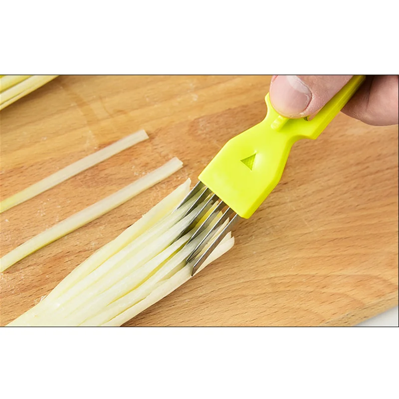 Multifunctional 3 in 1 kitchen gadget onion slicer vegetable tool slicer for kitchen green onion knife cutter
Multifunctional 3 in 1 kitchen gadget onion slicer vegetable tool slicer for kitchen green onion knife cutter