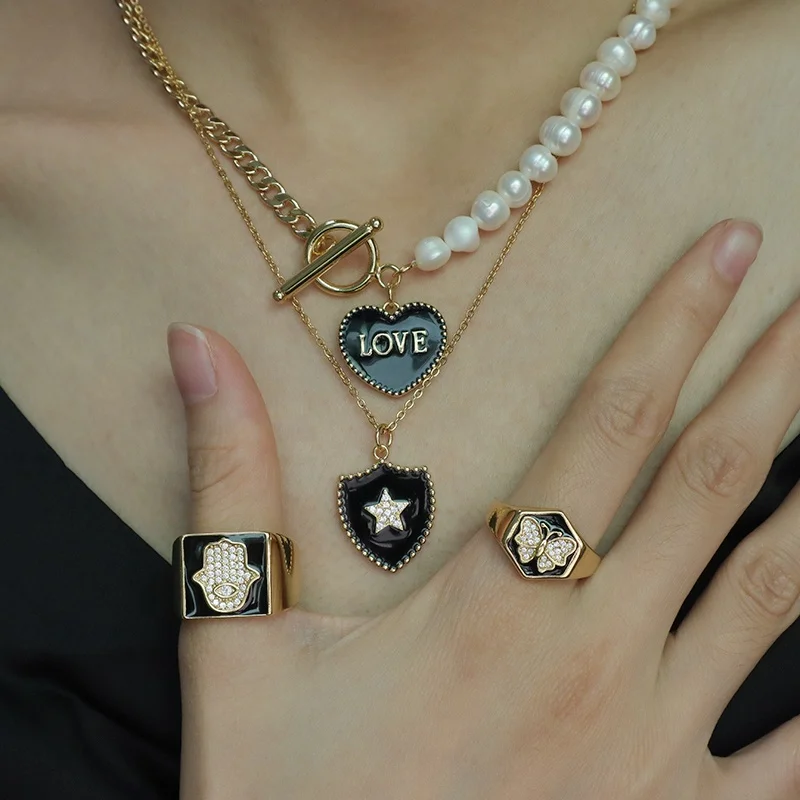 Enamel Heart Pendant Charm OT Buckle Choker Jewelry Gold plated Fresh water pearl Beads chain necklace Jewelry set for women
Enamel Heart Pendant Charm OT Buckle Choker Jewelry Gold plated Fresh water pearl Beads chain necklace Jewelry set for women