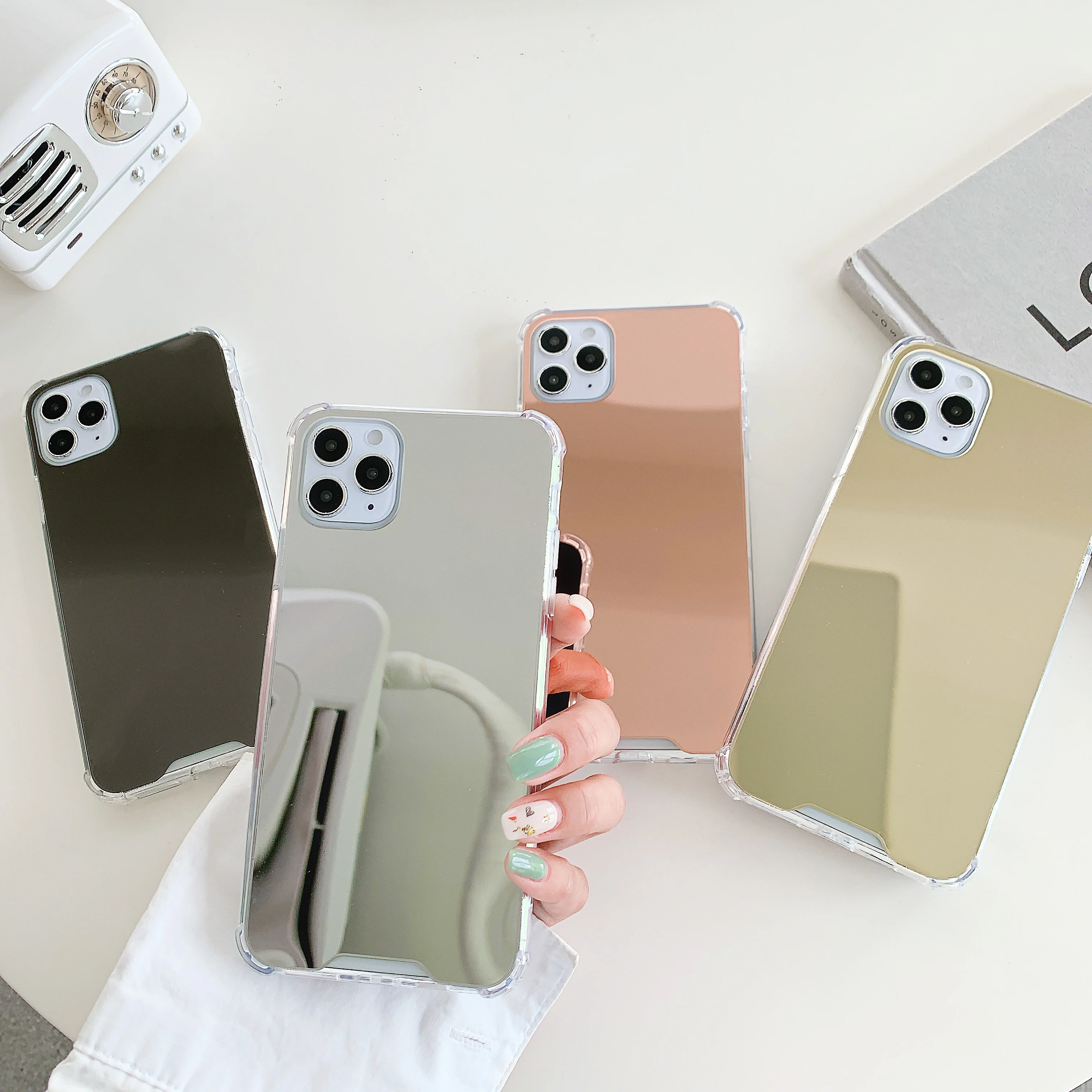 Kunlin Newest Design Bumper Shockproof Acrylic Mirror Make Up Phone Case For iphone 12 pro 12 Mini
Kunlin Newest Design Bumper Shockproof Acrylic Mirror Make Up Phone Case For iphone 12 pro 12 Mini