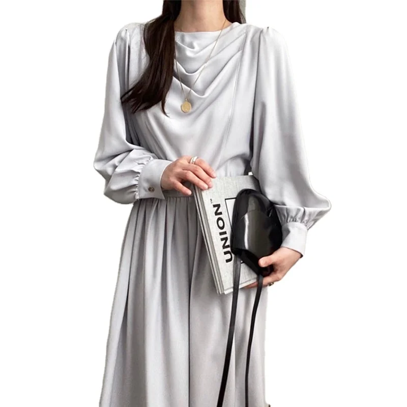 Wholesale 2022 autumn Korean Round Neck Pleated Loose Over The Knee Lantern Sleeve Dress Elegant Temperament Women Dress
Wholesale 2022 autumn Korean Round Neck Pleated Loose Over The Knee Lantern Sleeve Dress Elegant Temperament Women Dress
