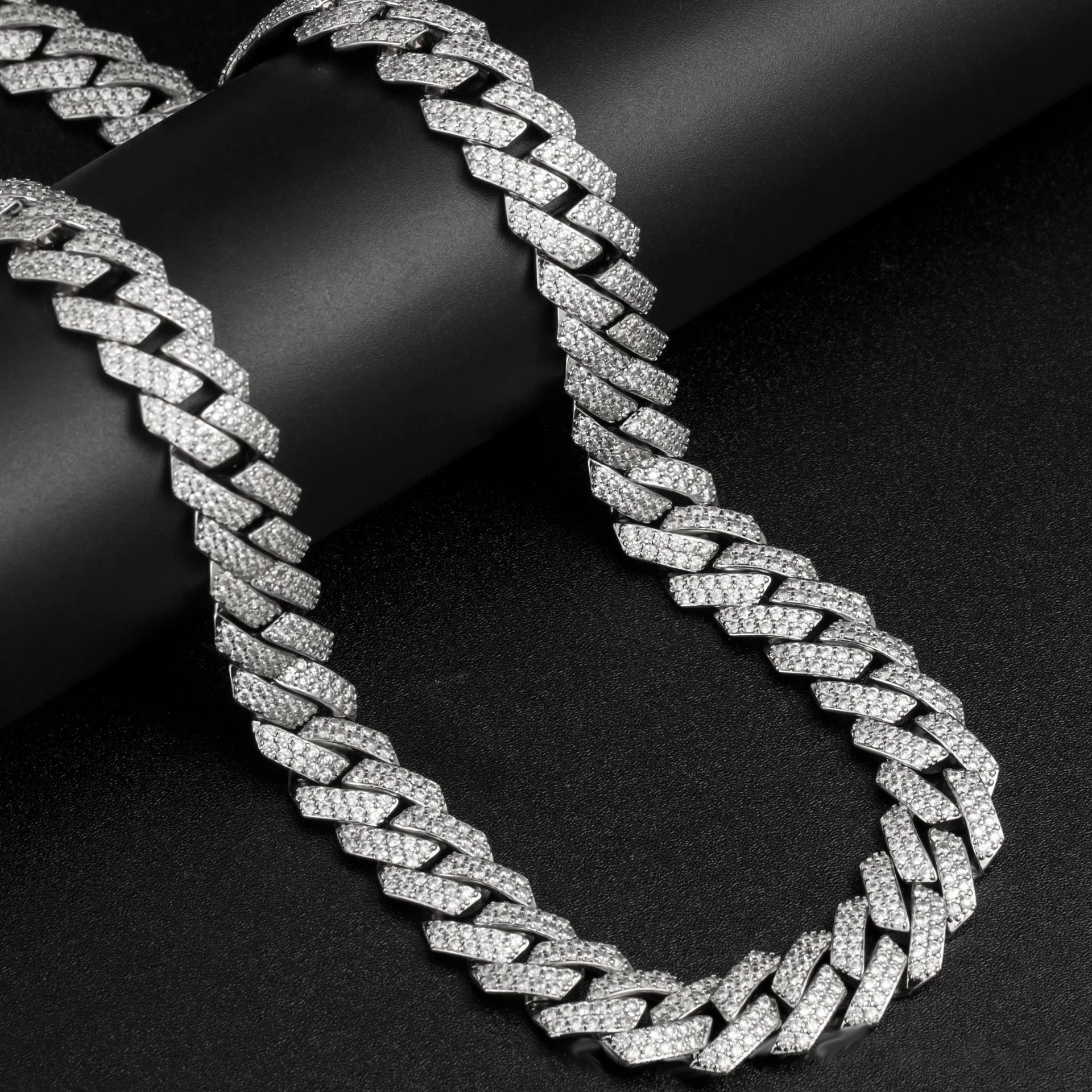 Fashion 15mm Stainless Steel Titanium CZ Circon Cuban Link Chain Hip Hop Full Diamond Necklace//, Steel corol, ip black
Fashion 15mm Stainless Steel Titanium CZ Circon Cuban Link Chain Hip Hop Full Diamond Necklace//, Steel corol, ip black