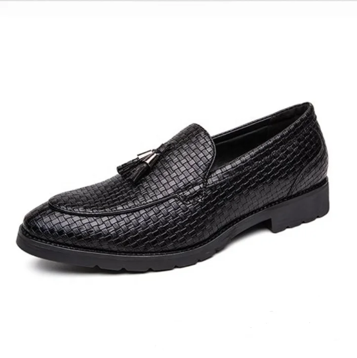 Retro pattern men's leather shoes 2021 spring casual artificial leather shoes fashion work men's shoes non-slip rubber, Black brown grey 
Retro pattern men's leather shoes 2021 spring casual artificial leather shoes fashion work men's shoes non-slip rubber, Black brown grey