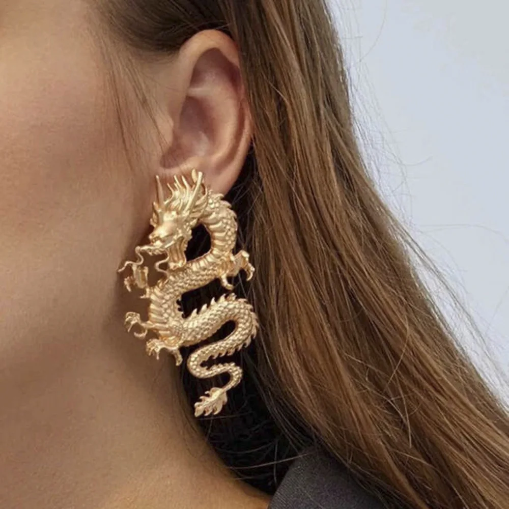 2021 Vintage Popular Dragon Earrings Personality Pendant Long Female Decoration Earrings Jewelry, Photo
2021 Vintage Popular Dragon Earrings Personality Pendant Long Female Decoration Earrings Jewelry, Photo