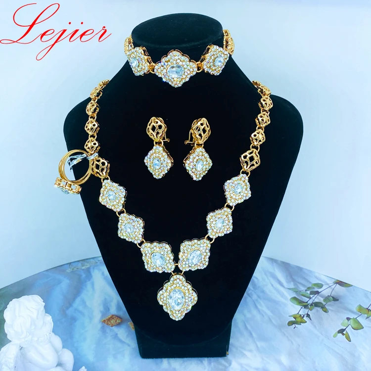 LEJIER new senior 18 k zircon luxury wedding party jewelry bracelet necklace earrings ring 4 is suit
LEJIER new senior 18 k zircon luxury wedding party jewelry bracelet necklace earrings ring 4 is suit
