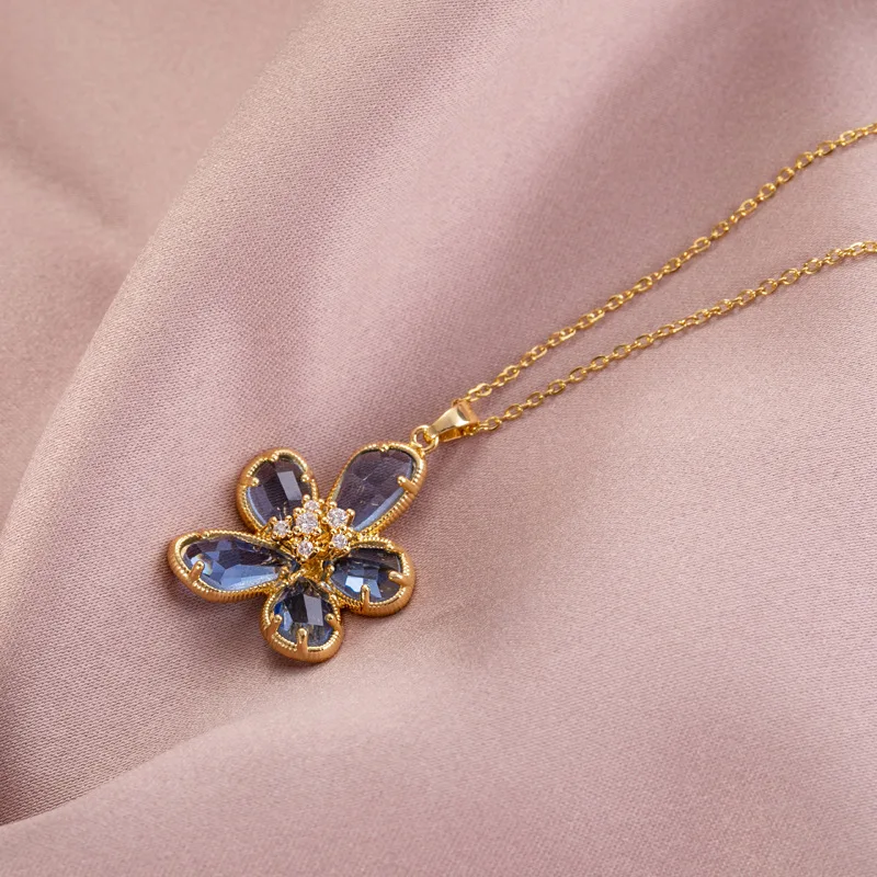 Irregular Crystal Flower Pendant Stainless Steel Necklace Jewellery 18K Gold Plated
Irregular Crystal Flower Pendant Stainless Steel Necklace Jewellery 18K Gold Plated