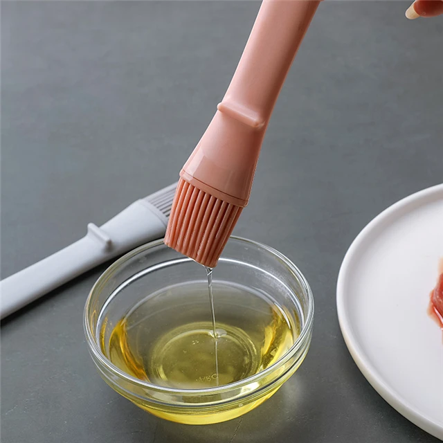 Silicone Oil Brush High Temperature Resistant Barbecue Brush Kitchen Accessories, As show
Silicone Oil Brush High Temperature Resistant Barbecue Brush Kitchen Accessories, As show