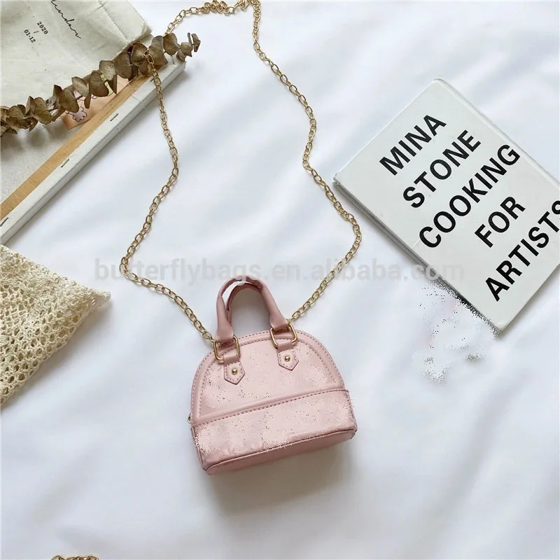 Korean children's bag girl princess messenger bag cute portable shell bags baby girls handbag kids handbags baby purse handbag
Korean children's bag girl princess messenger bag cute portable shell bags baby girls handbag kids handbags baby purse handbag