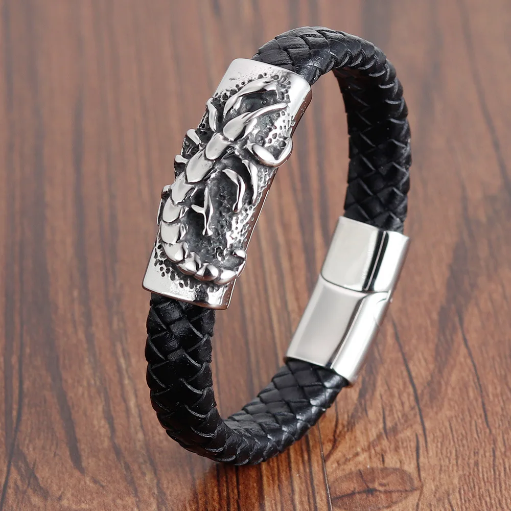 Men's Genuine Leather Bracelet European Cowhide Centipede Stainless steel Black Bangle
Men's Genuine Leather Bracelet European Cowhide Centipede Stainless steel Black Bangle
