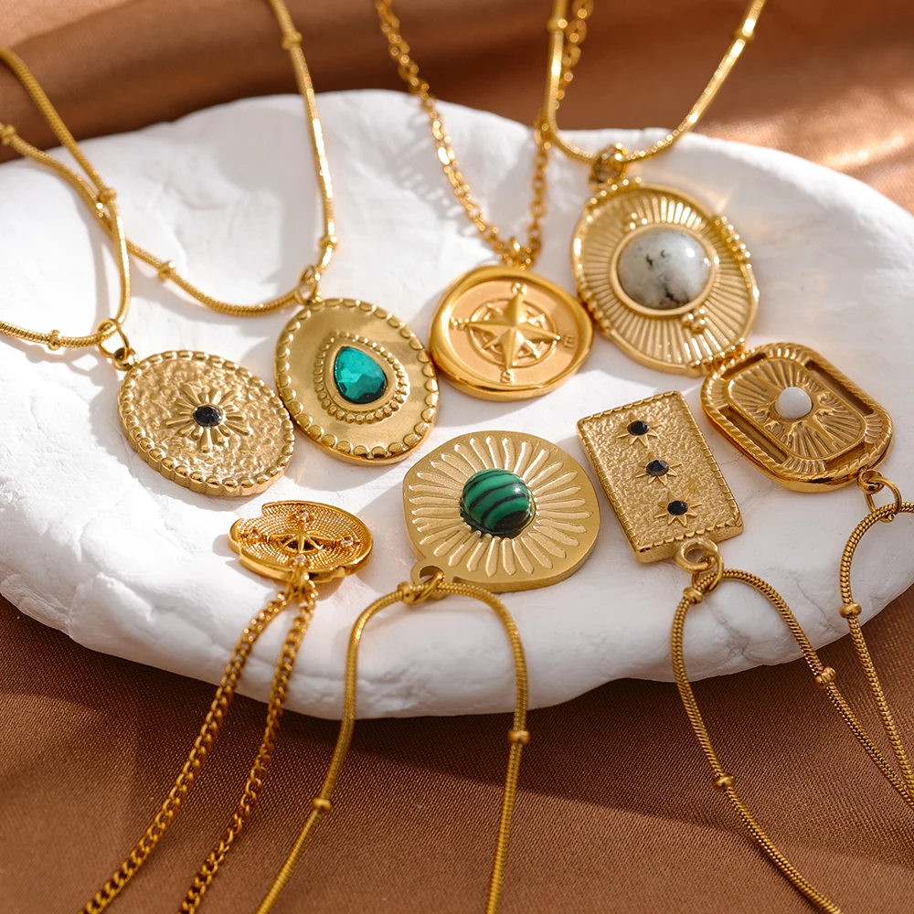 JINYOU 1077 Wholesale Real Gold PVD Stainless Steel Star Square Geometric Pendant Short Chain Necklace Jewelry for Women 2022
JINYOU 1077 Wholesale Real Gold PVD Stainless Steel Star Square Geometric Pendant Short Chain Necklace Jewelry for Women 2022