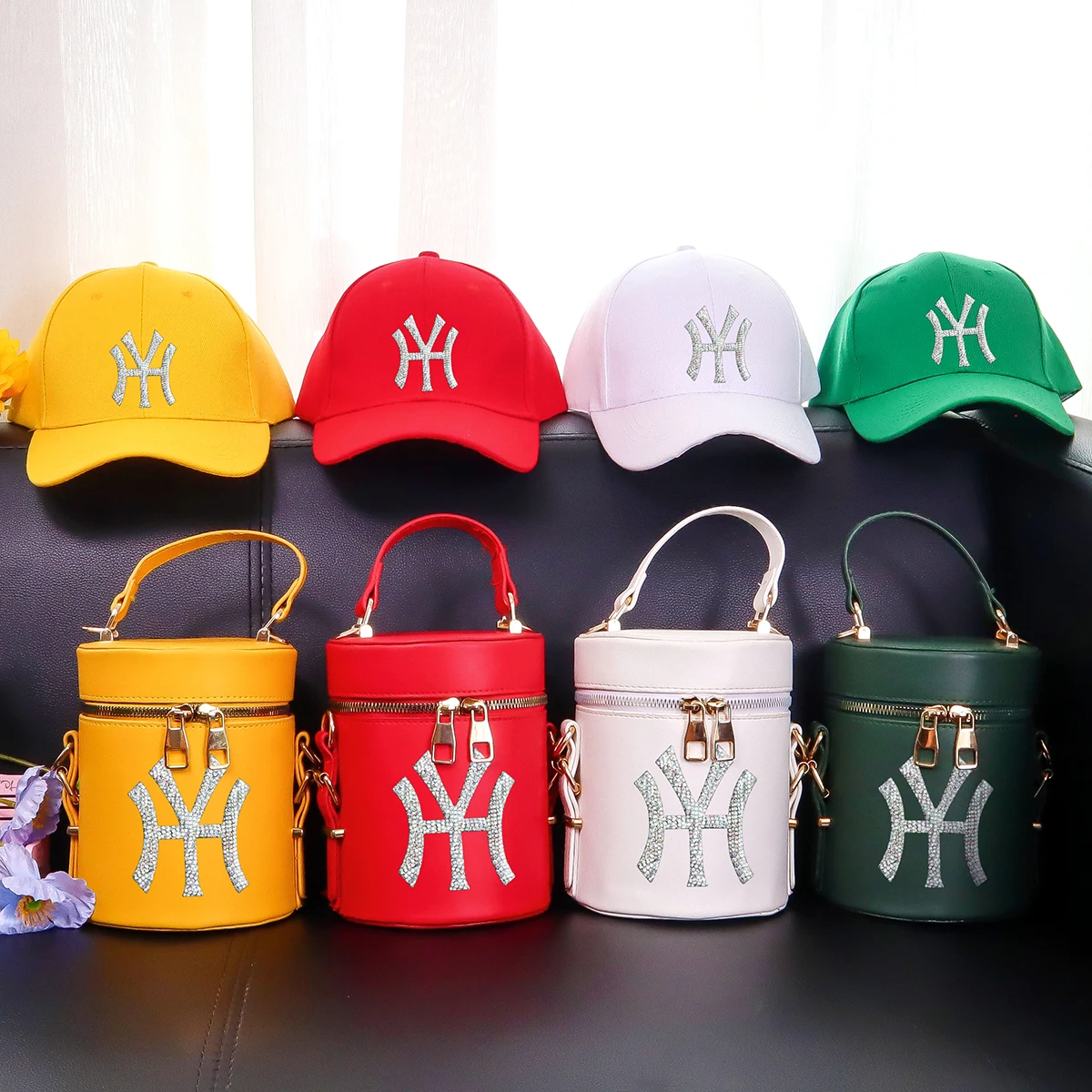 2021 Bucket chain bag ladies crossbody woman's bucket bag hat set PU hand bags leather shoulder handbags, 7 colors
2021 Bucket chain bag ladies crossbody woman's bucket bag hat set PU hand bags leather shoulder handbags, 7 colors
