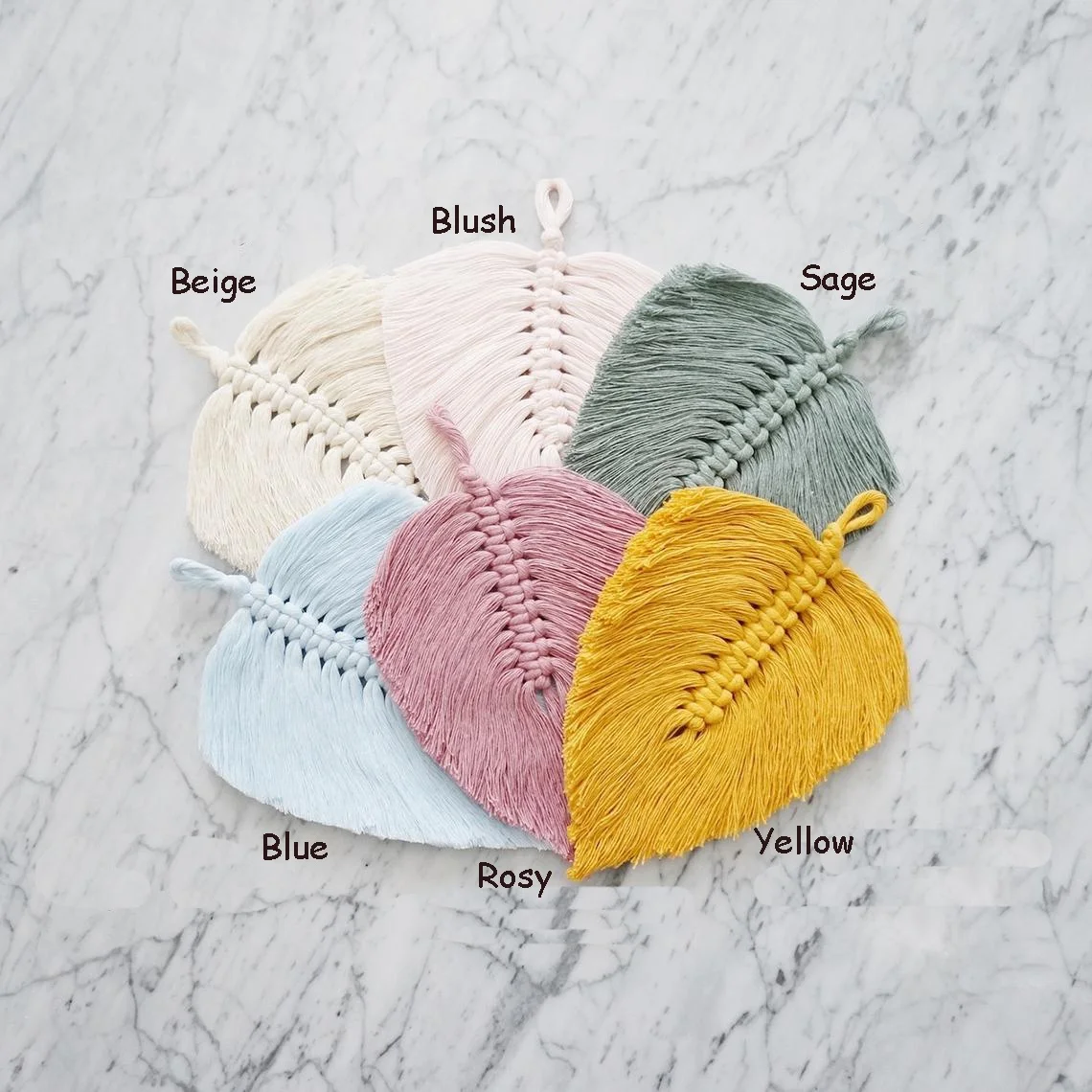Small Macrame Feather Modern Macrame Wall Hanging Macrame Leaf Boho Home Decor Ornament, Listing colors or customized
Small Macrame Feather Modern Macrame Wall Hanging Macrame Leaf Boho Home Decor Ornament, Listing colors or customized