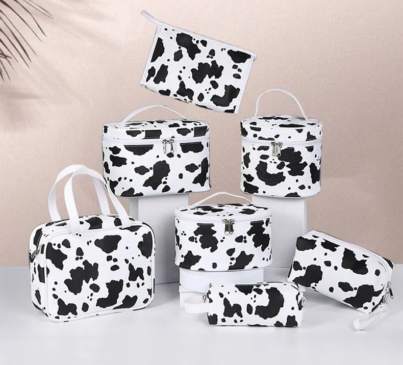 Custom Luxury Pu Cosmetic Travel Bag Waterproof Wholesale Cosmetic Bag Make Up Bag, Black white
Custom Luxury Pu Cosmetic Travel Bag Waterproof Wholesale Cosmetic Bag Make Up Bag, Black white