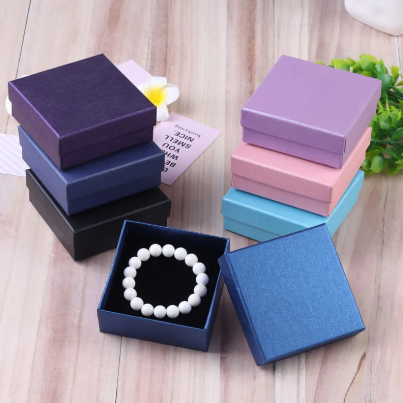 2021 Yongyi Stock Mixed Colors Paper Jewelry Boxes with Custom Logo Promotional 5*5cmJewelry Gift Box, As picture
2021 Yongyi Stock Mixed Colors Paper Jewelry Boxes with Custom Logo Promotional 5*5cmJewelry Gift Box, As picture