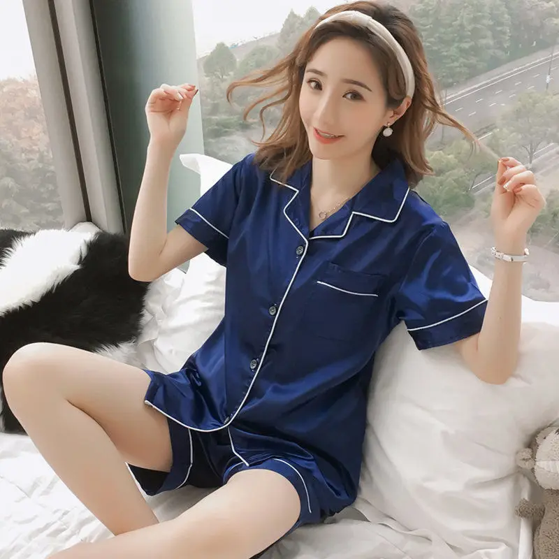 Wholesale Summer Cardigan Short Sleeve nighty Sleepwear Suit Female Nightwear Manitoo Silk women Pajamas Set
Wholesale Summer Cardigan Short Sleeve nighty Sleepwear Suit Female Nightwear Manitoo Silk women Pajamas Set