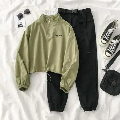 Free belt autumn fashion suit female student Korean version loose short top casual overalls two-piece female body skin suit
Free belt autumn fashion suit female student Korean version loose short top casual overalls two-piece female body skin suit