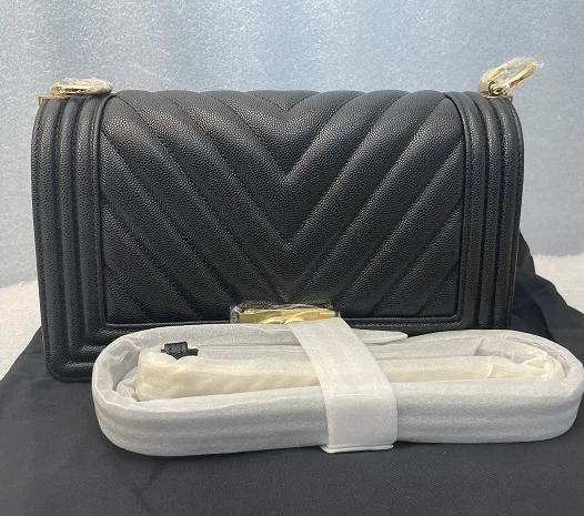 CF cavair lealther classic lady bag brand new The best quality ladies luxury fashion bag classic 100% leather
CF cavair lealther classic lady bag brand new The best quality ladies luxury fashion bag classic 100% leather