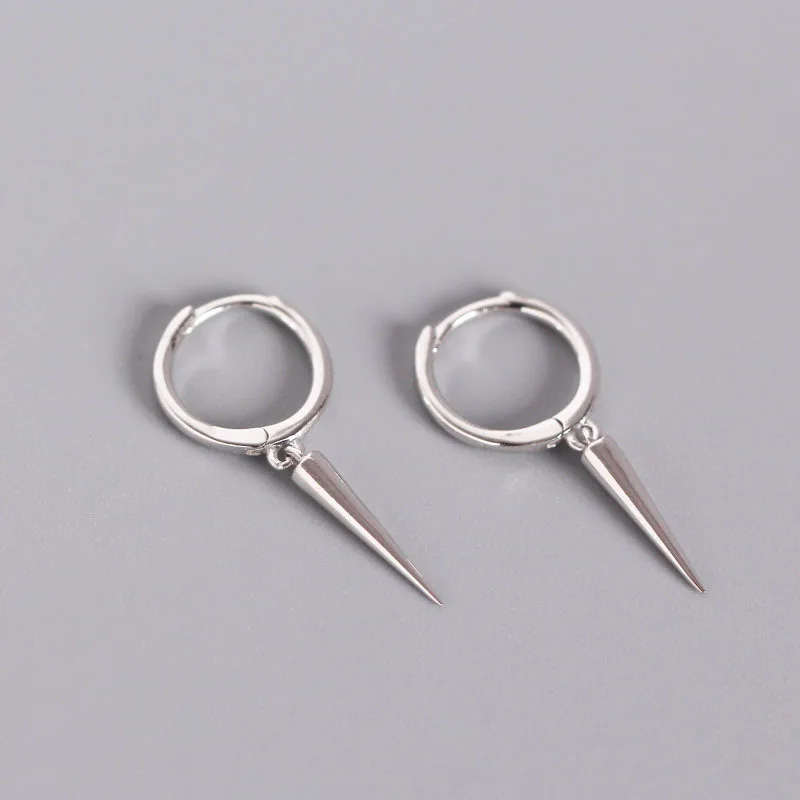 Women Punk Design Small Hoop Earrings 925 Sterling Silver Circle Rivet Earrings For Girls
Women Punk Design Small Hoop Earrings 925 Sterling Silver Circle Rivet Earrings For Girls
