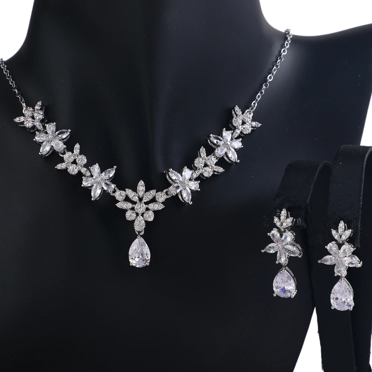 Dubai Luxury Shiny Zirconia Necklace And Earring Sets Tarnish Free Jewellery Beautiful Bling Wedding Bridal Jewelry Sets
Dubai Luxury Shiny Zirconia Necklace And Earring Sets Tarnish Free Jewellery Beautiful Bling Wedding Bridal Jewelry Sets