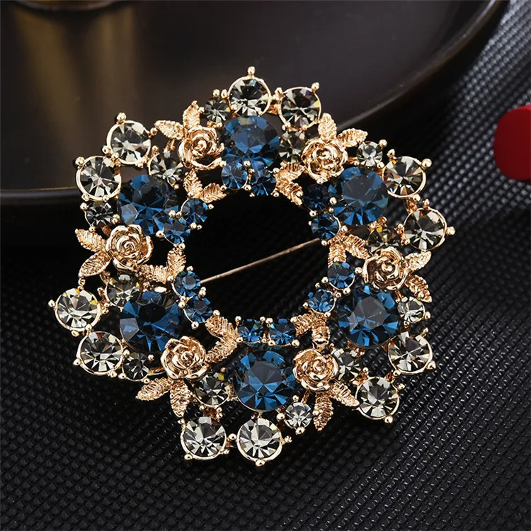 Korean version of Austrian crystal brooch brooch anti-glare clothing accessories high-end rosette brooch, Picture
Korean version of Austrian crystal brooch brooch anti-glare clothing accessories high-end rosette brooch, Picture