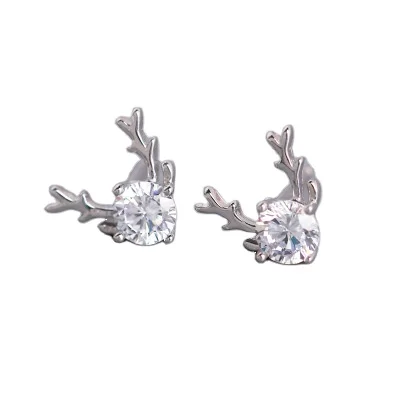 925 Sterling Silver Earring Cute Styles Deer Shape Stud Earring With Diamond Jewelry, As picture
925 Sterling Silver Earring Cute Styles Deer Shape Stud Earring With Diamond Jewelry, As picture