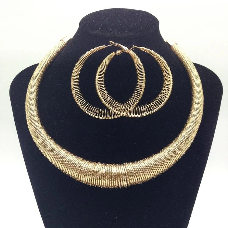 XD001 Fashion jewelry set for Women Alloy choker necklace and earrings set, As photo 
XD001 Fashion jewelry set for Women Alloy choker necklace and earrings set, As photo