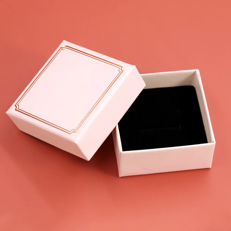 Luxury Jewelry packaging Gift Box Cardboard Box with Sponge liner For Jewelry Packaging
Luxury Jewelry packaging Gift Box Cardboard Box with Sponge liner For Jewelry Packaging