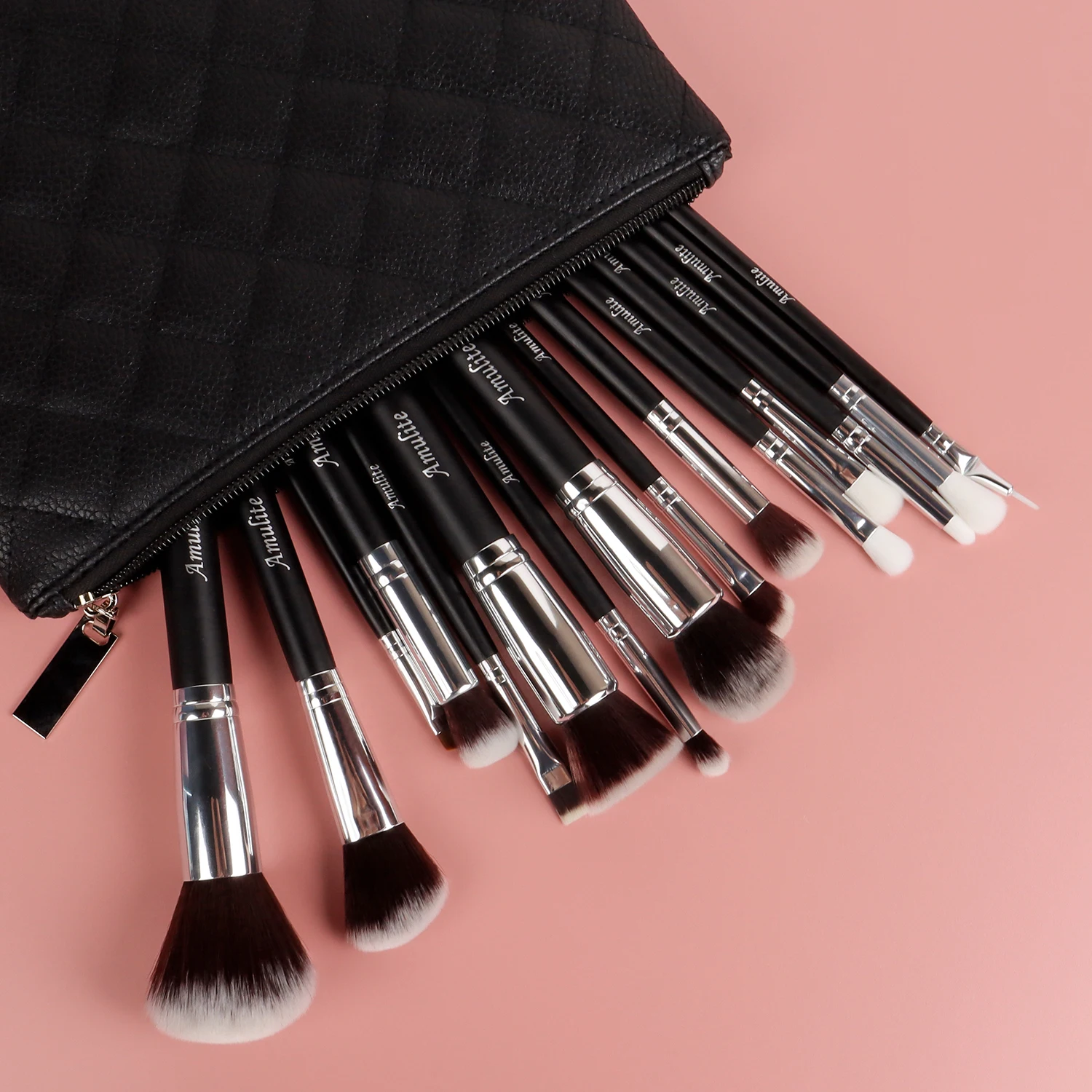 Hot Selling Custom Logo Makeup Brushes Private Label Packaging Bags Makeup Brush Set
Hot Selling Custom Logo Makeup Brushes Private Label Packaging Bags Makeup Brush Set