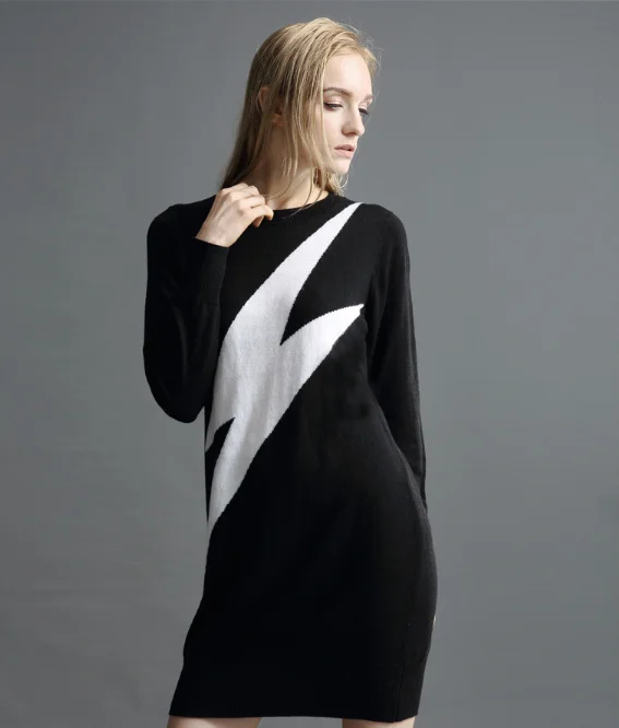 OEM 2020 autumn winter Round neck knitted jacquard lighting long sleeve pullover fashion women cashmere sweaters, Customized color
OEM 2020 autumn winter Round neck knitted jacquard lighting long sleeve pullover fashion women cashmere sweaters, Customized color