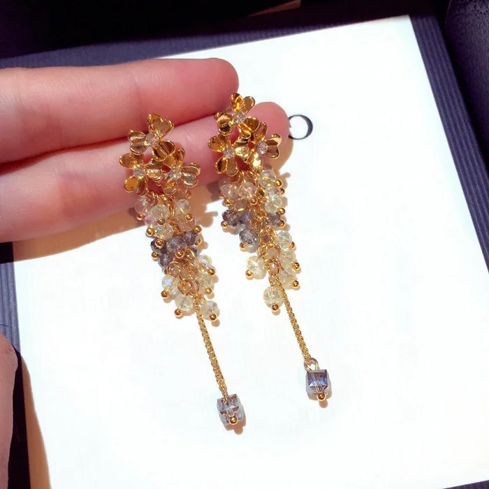 Classic statement long earrings gold fashion flower beads tassel dangle earrings for women new jewelry, Picture shows
Classic statement long earrings gold fashion flower beads tassel dangle earrings for women new jewelry, Picture shows