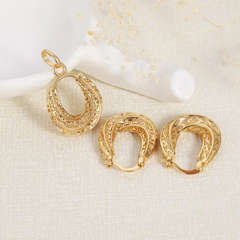 E12123 Manufacturer Hot Sale Big Circle Earring ,Elegant Gold Plated Earring Jewelry
E12123 Manufacturer Hot Sale Big Circle Earring ,Elegant Gold Plated Earring Jewelry